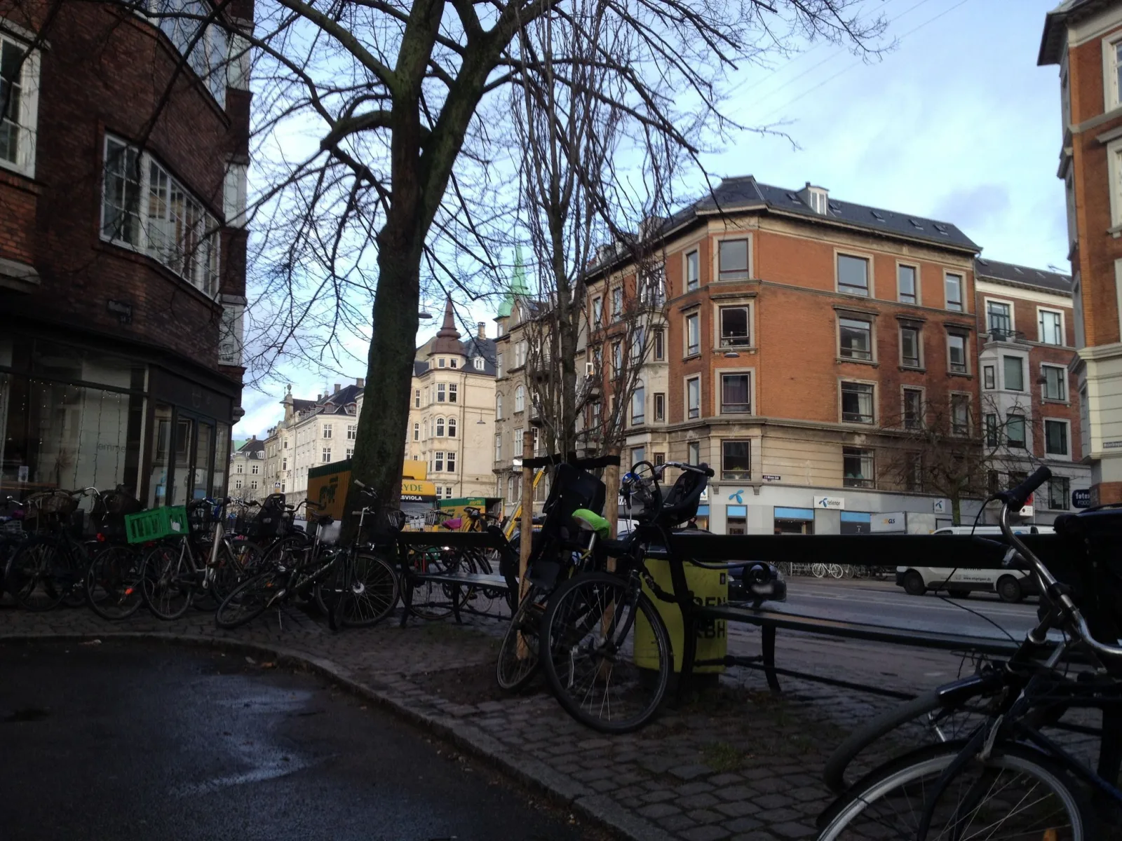Mapillary-foto nær Durum Bar Øst