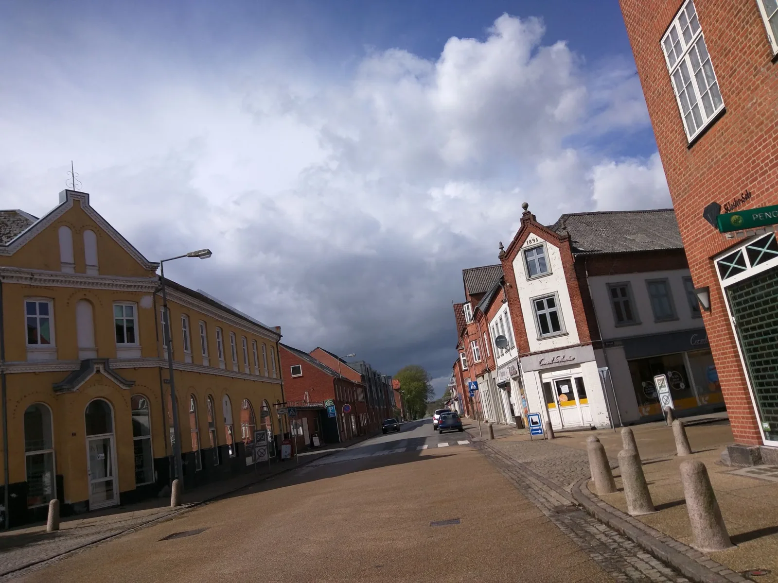 Mapillary-foto nær Landsbyen Pizza