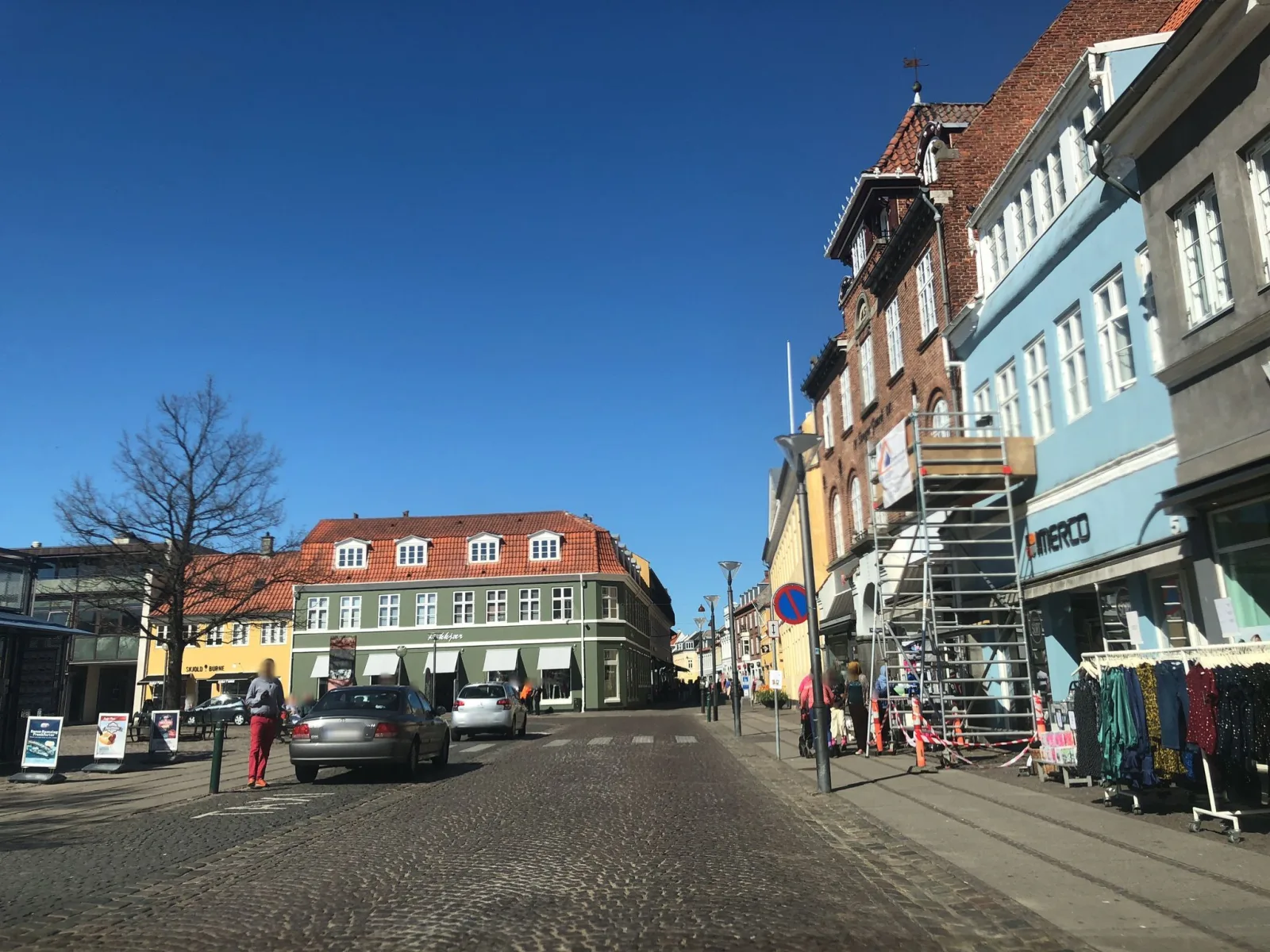 Mapillary-Foto in der Nähe von Torve grillen