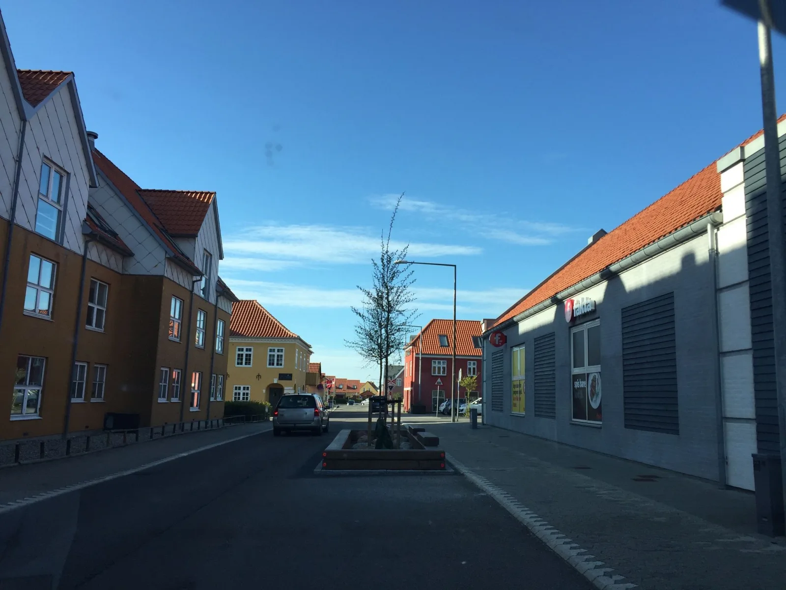 Mapillary-Foto in der Nähe von Boplads Hundested