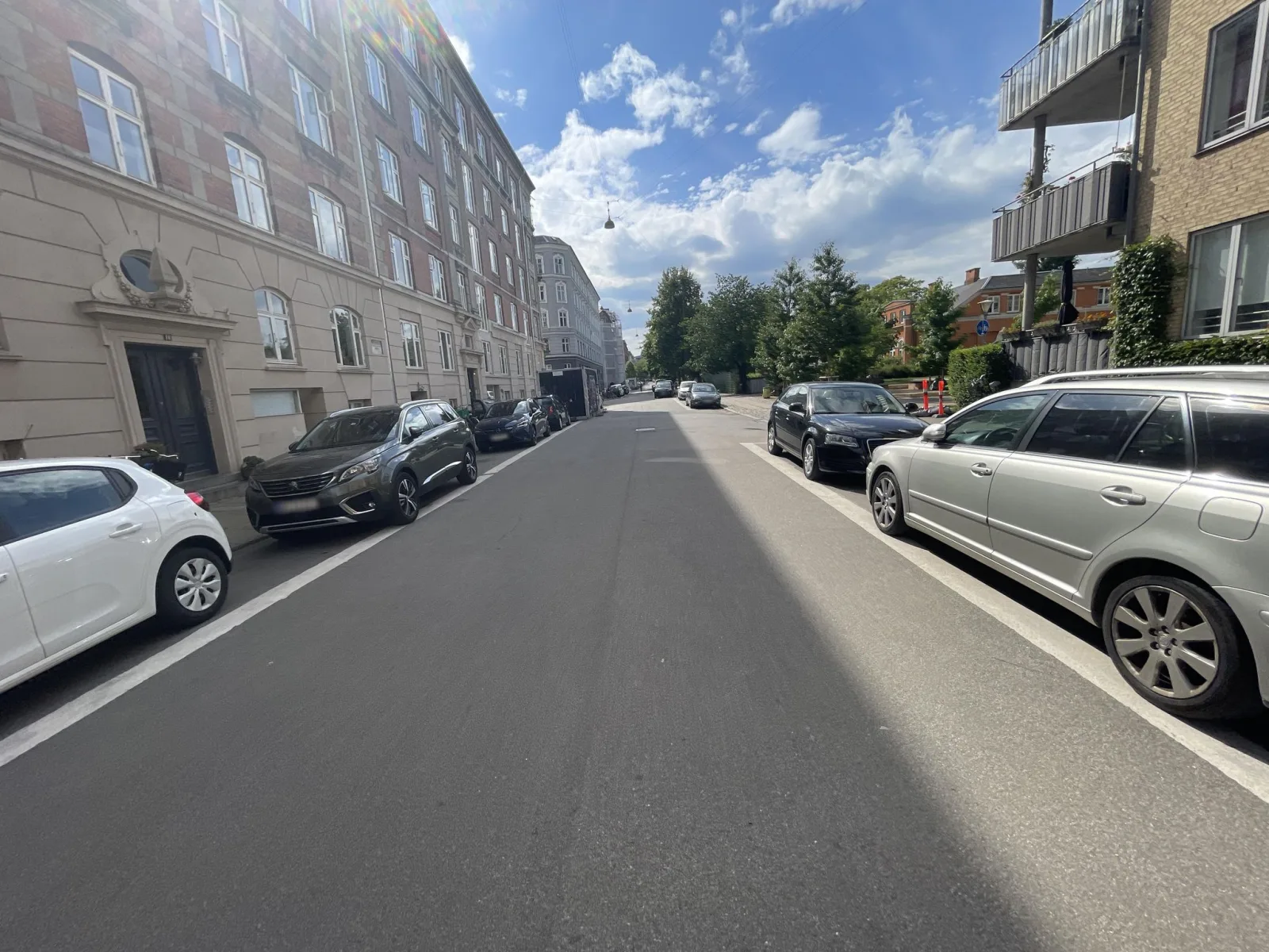 Mapillary-Foto in der Nähe von Grok