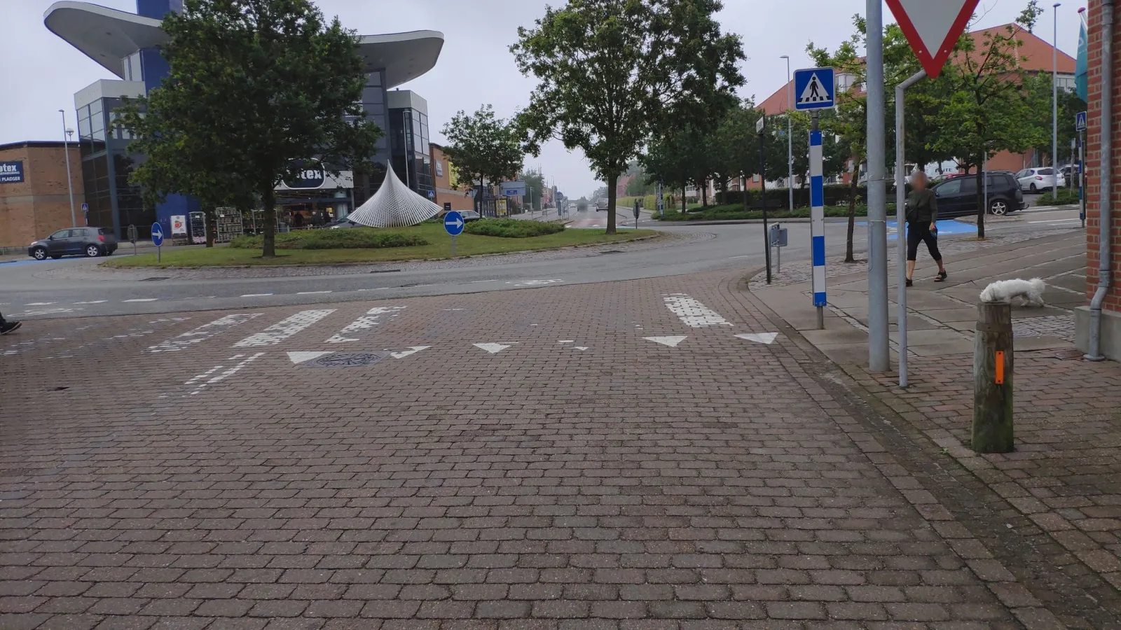 Mapillary-foto nær McDonald's