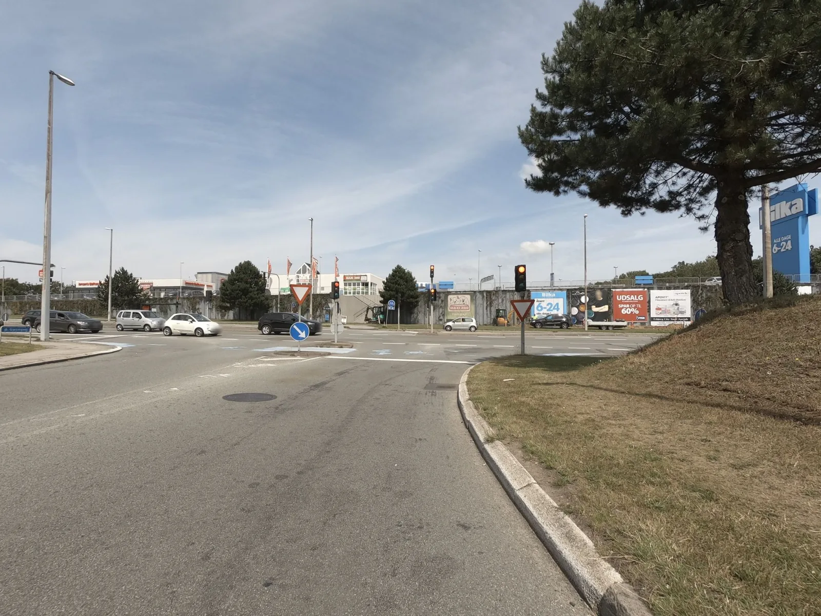Mapillary-Foto in der Nähe von McDonald's