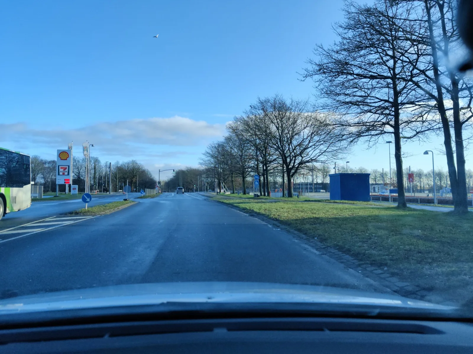 Mapillary-foto nær McDonald's