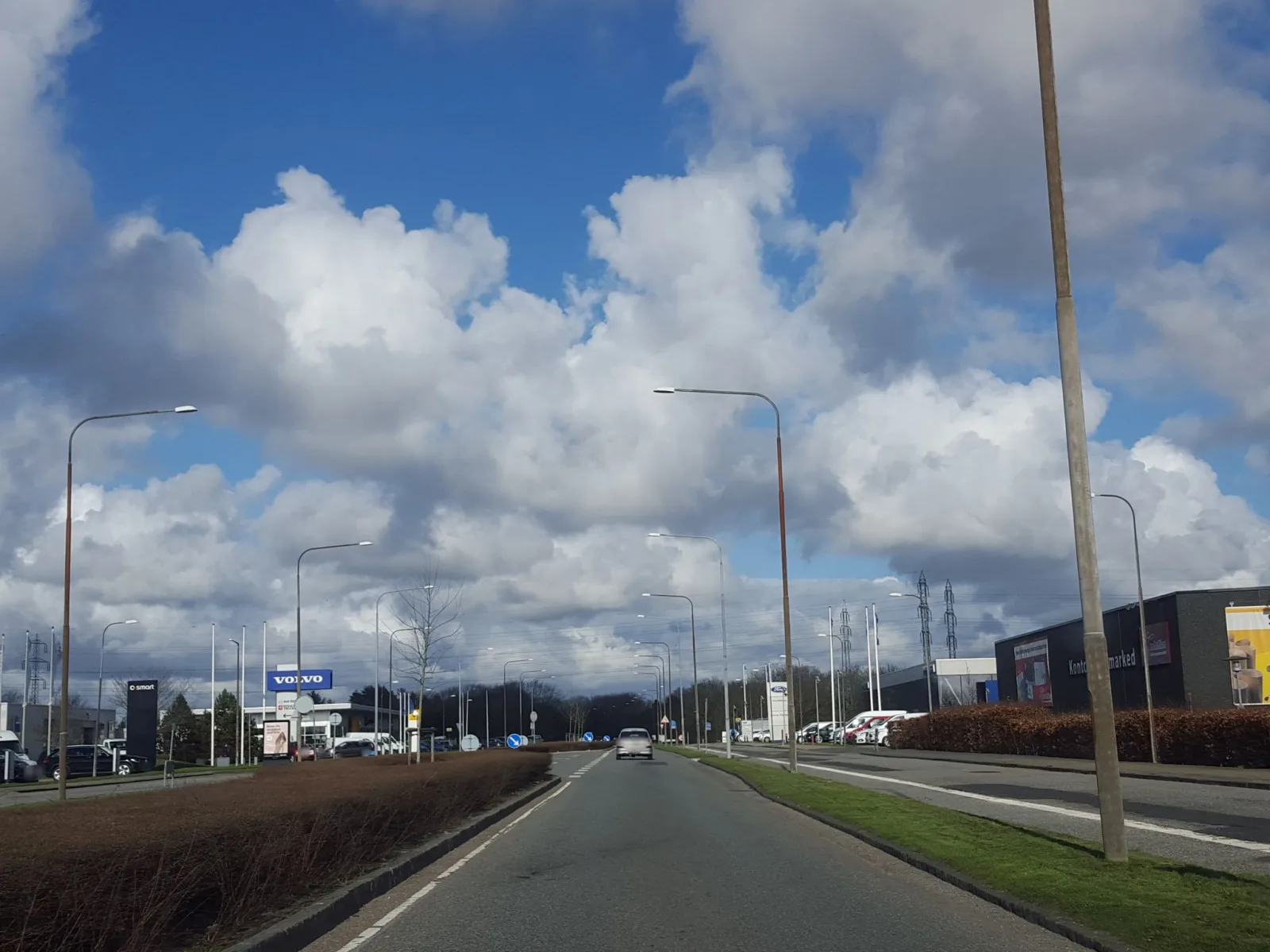 Mapillary-foto nær McDonald's