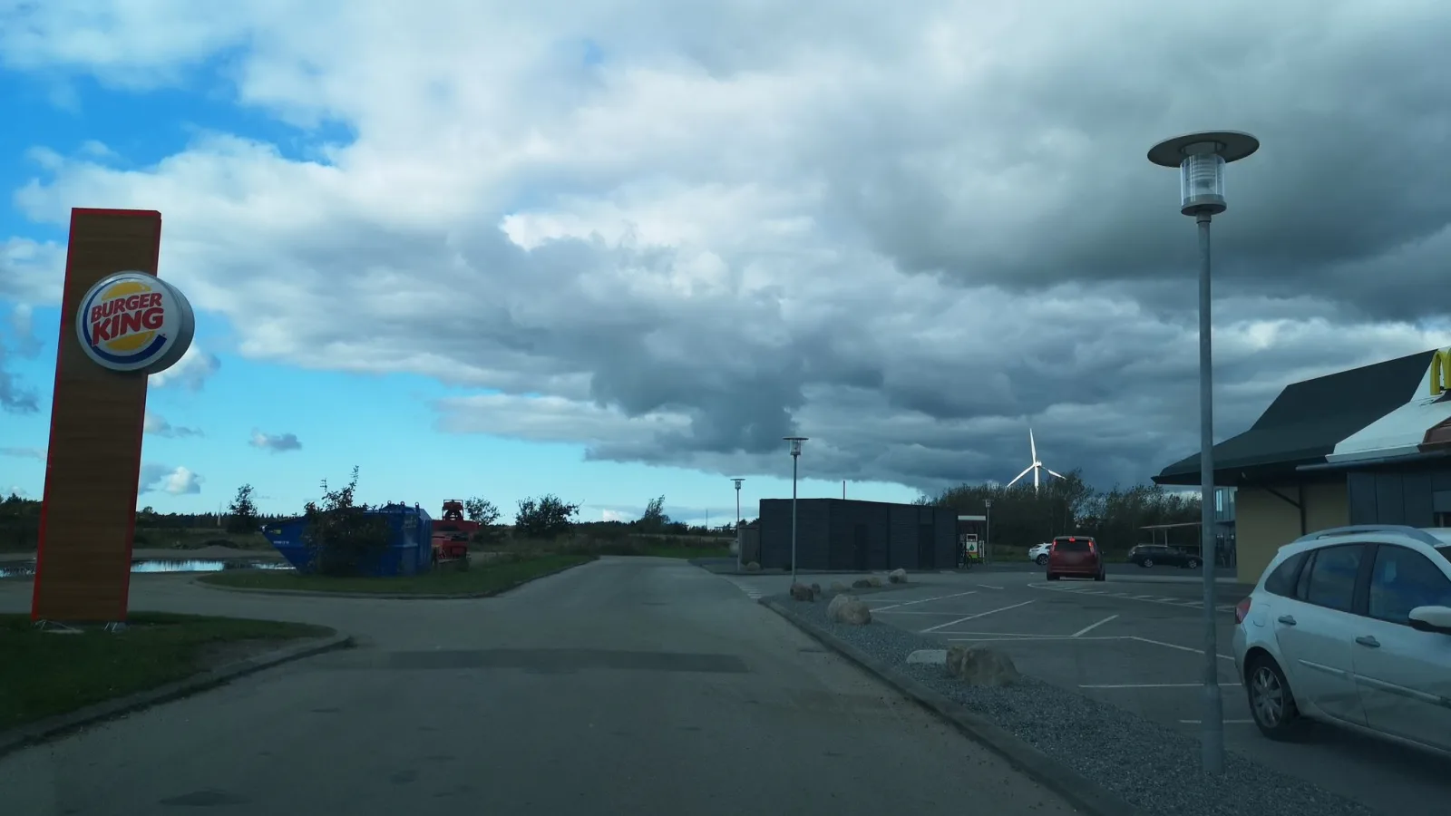 Mapillary-foto nær McDonald's
