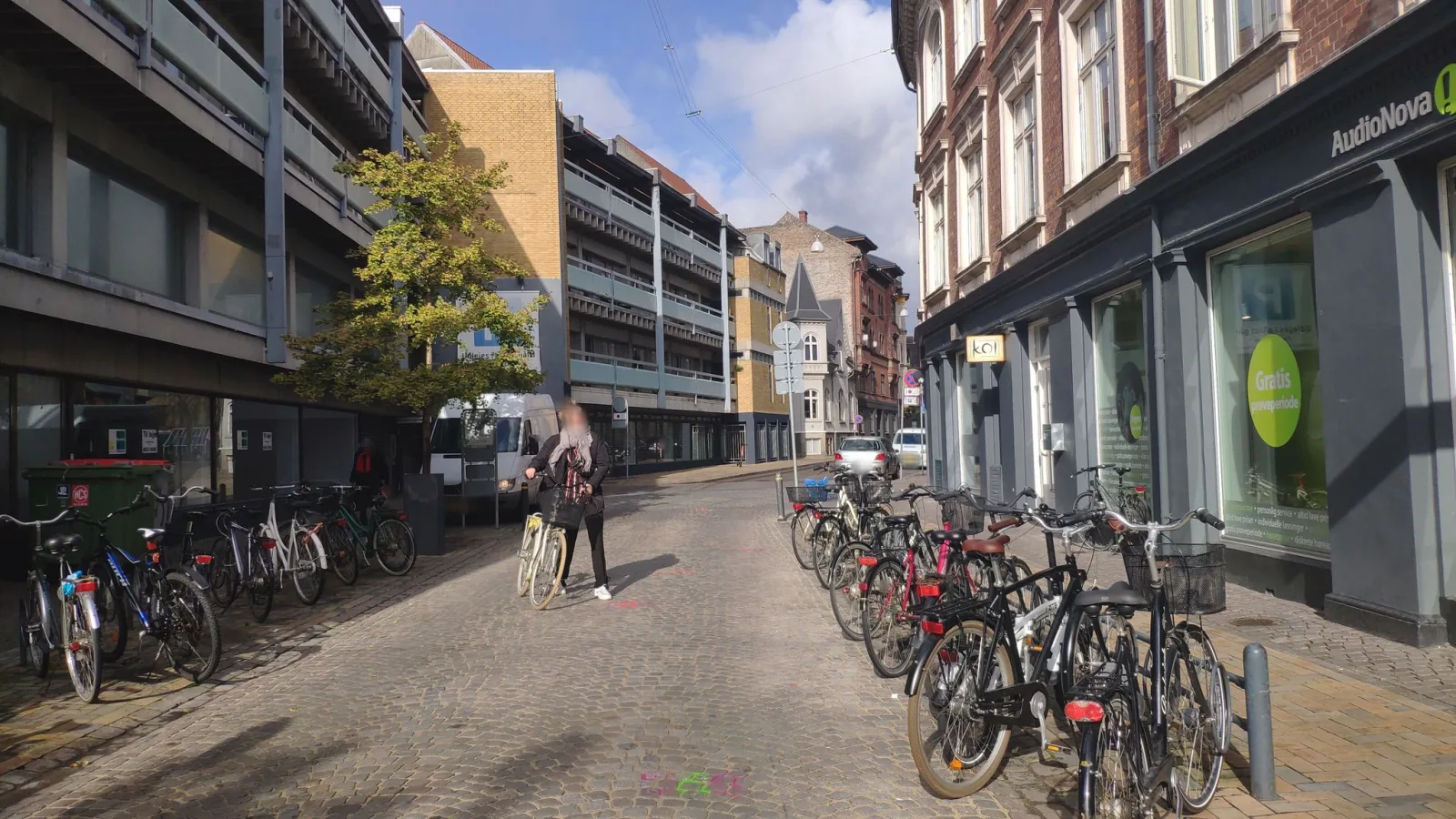 Mapillary-Foto in der Nähe von Moes Taco