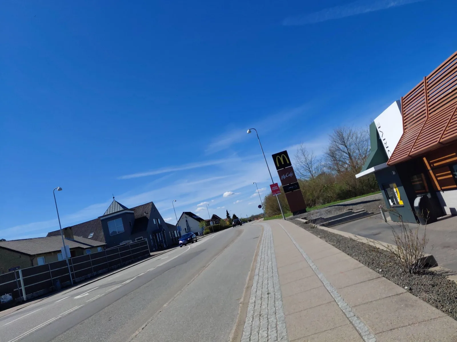 Mapillary-foto nær McDonald's