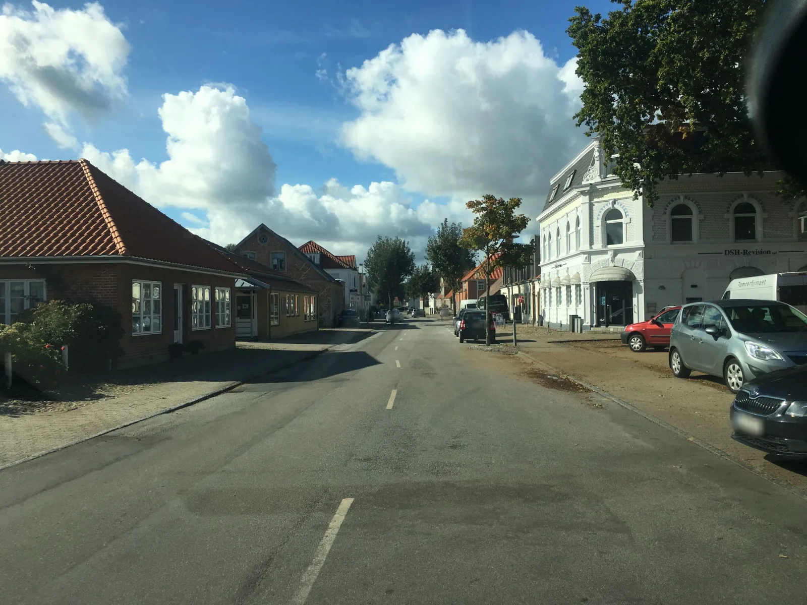 Mapillary-Foto in der Nähe von Munkegrillen