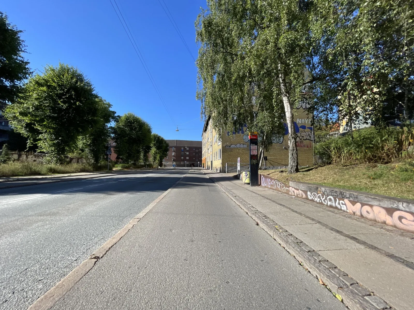 Mapillary-Foto in der Nähe von Folkets Cafe