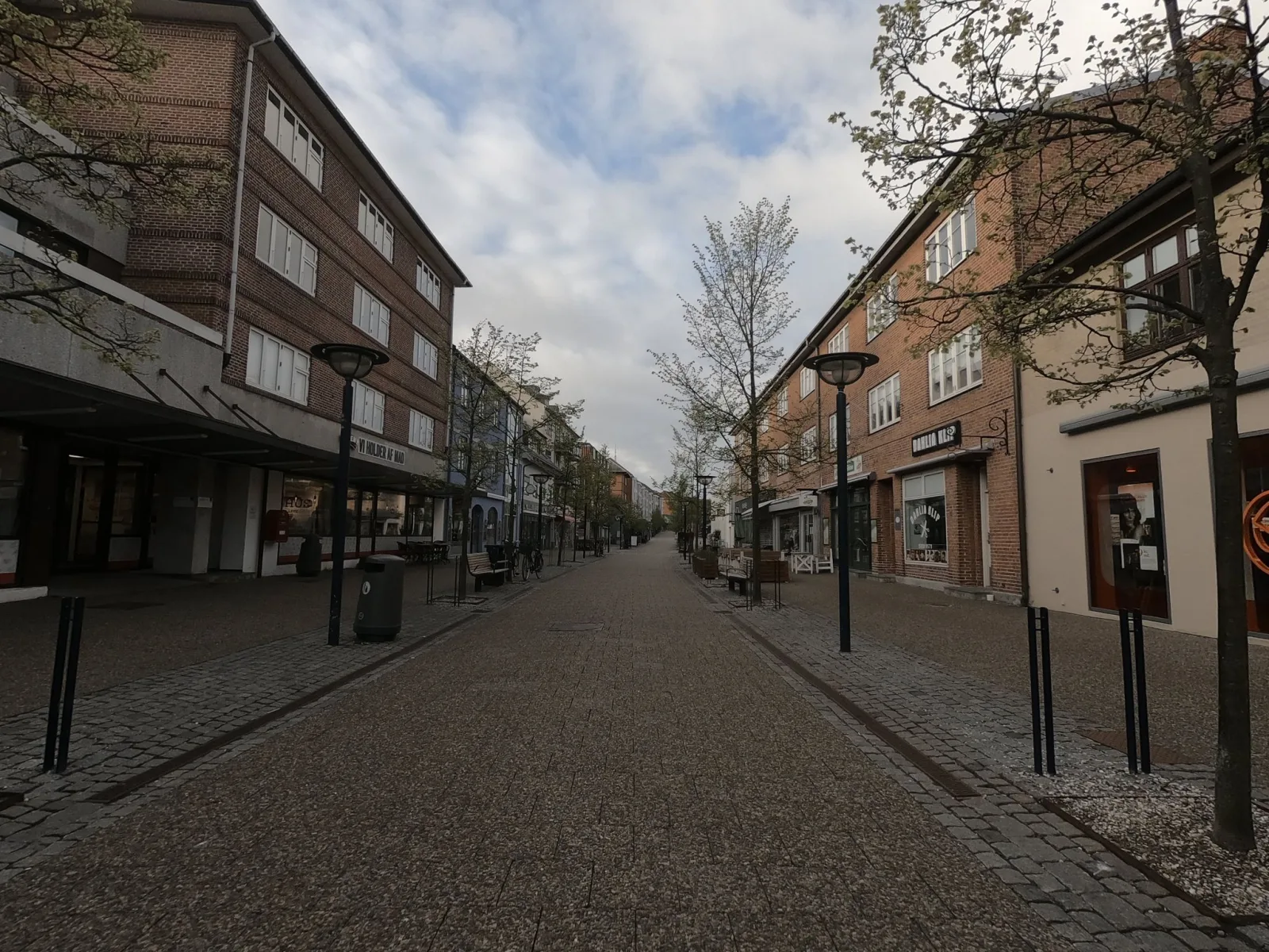 Mapillary-foto nær Fresh Sandwich