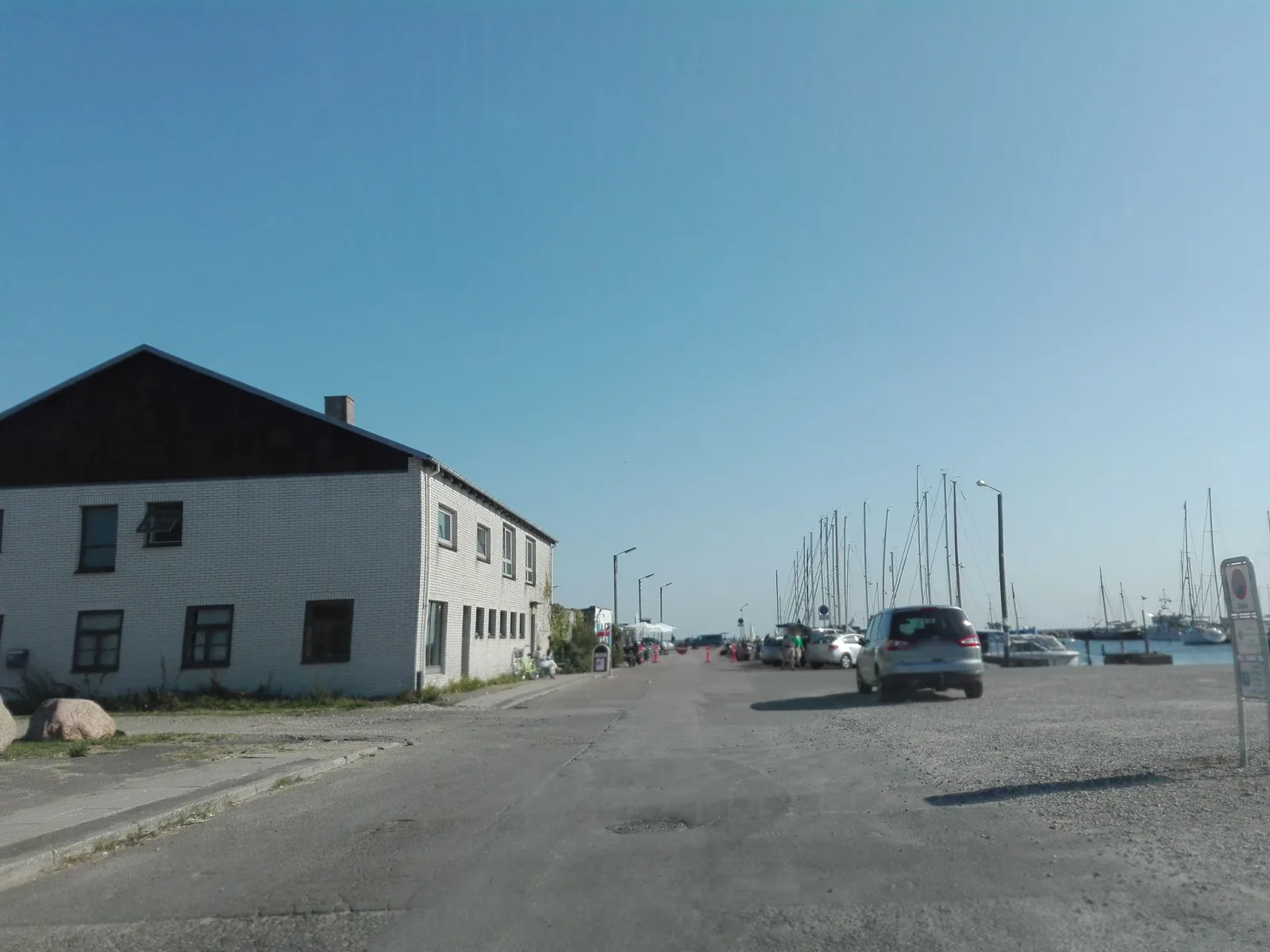 Mapillary-Foto in der Nähe von Mosters Ishus