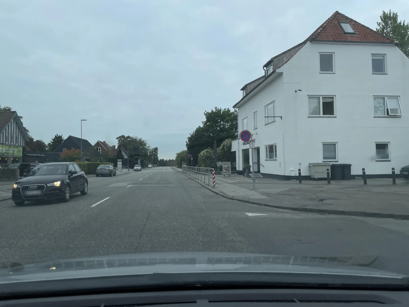 Mapillary-Foto in der Nähe von Mr. Mums