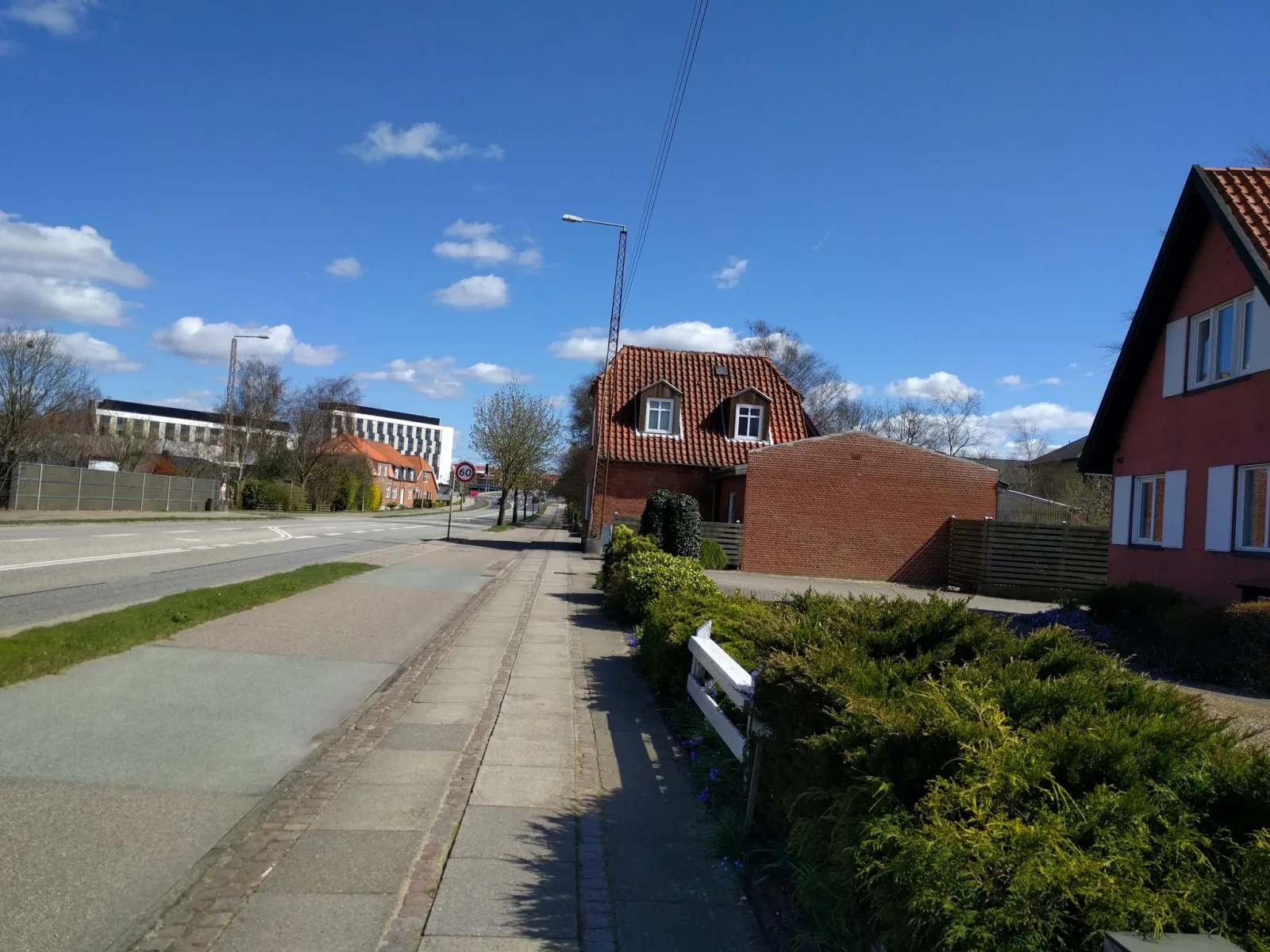 Mapillary-foto nær Nempizza