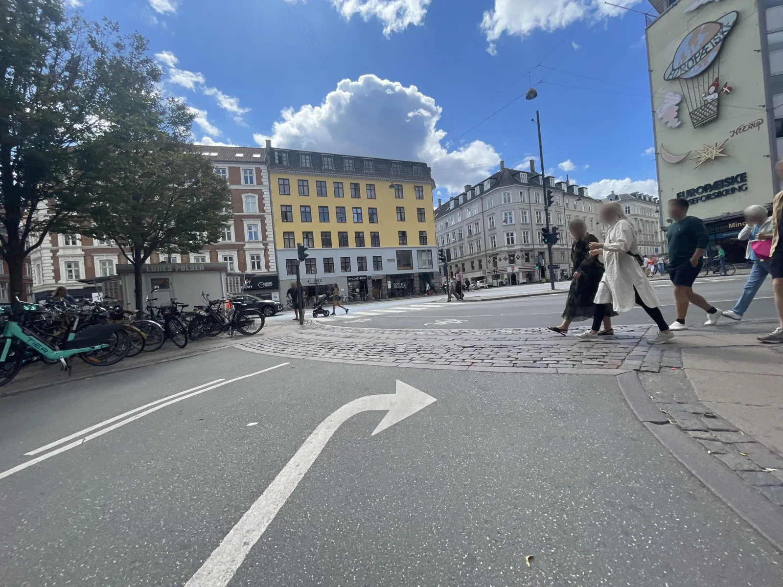 Mapillary-foto nær Gasoline Grill