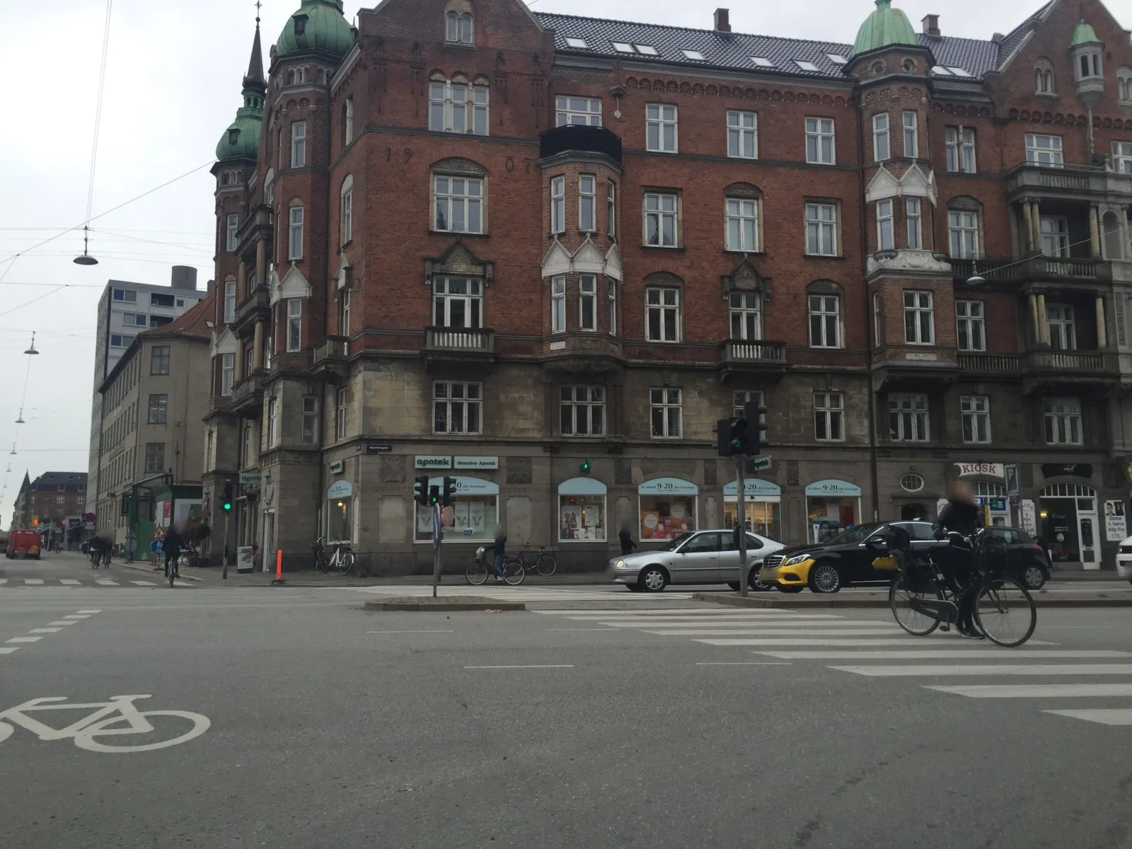 Mapillary-foto nær Gorilla Juice