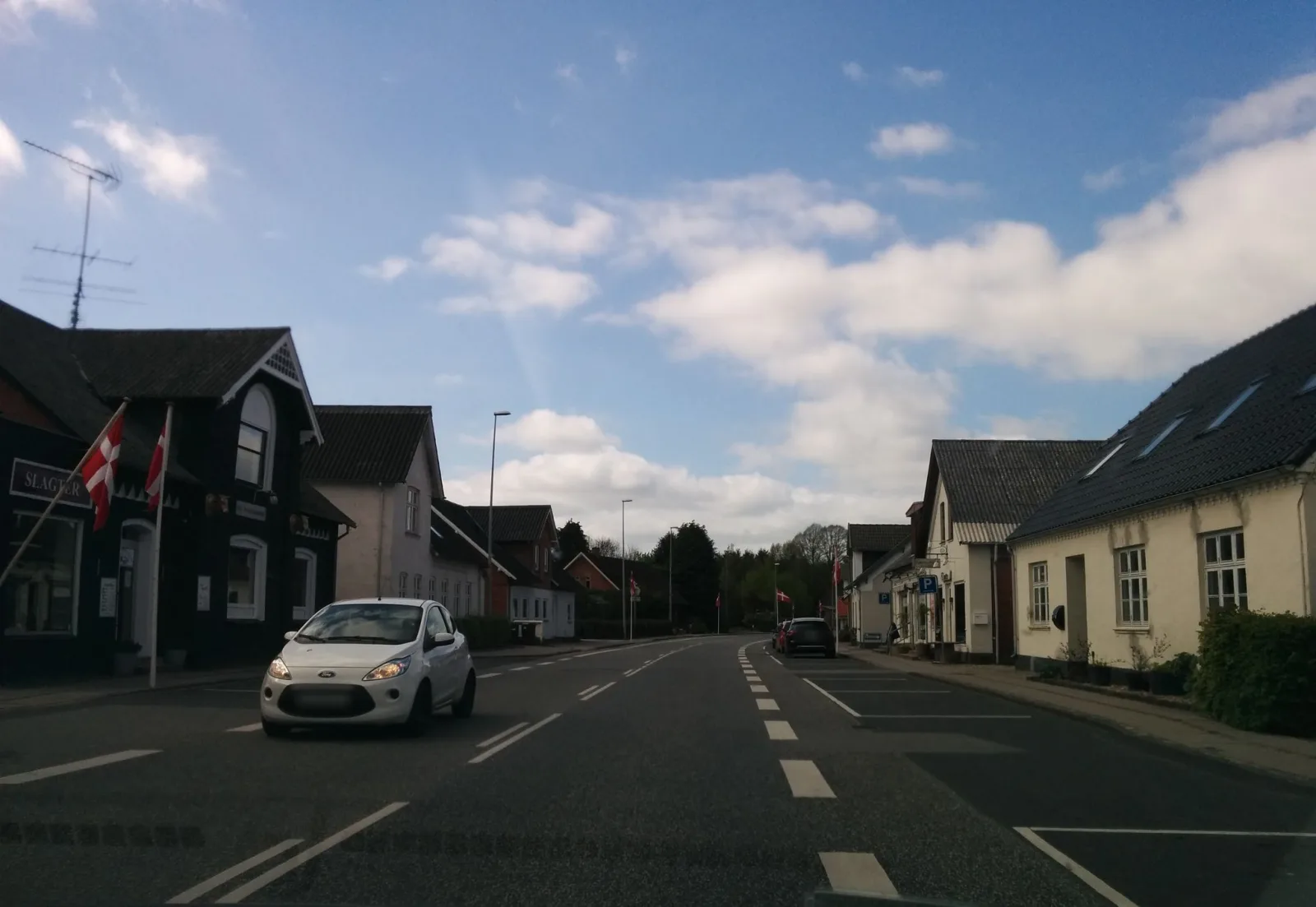 Mapillary-Foto in der Nähe von Pizza Palermo 3
