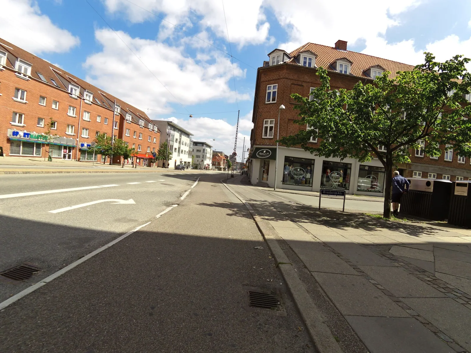 Mapillary-Foto in der Nähe von Grannys House