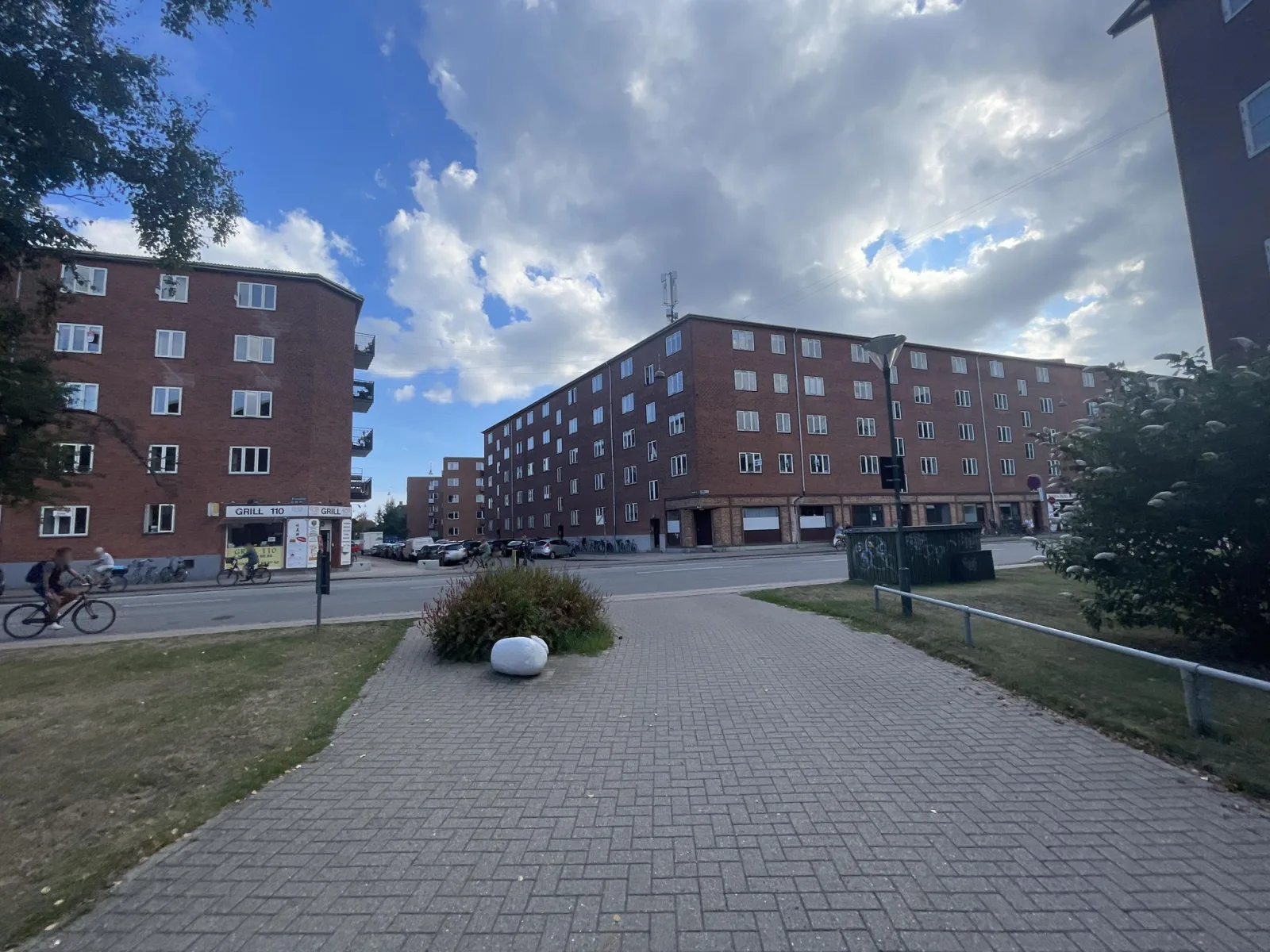Mapillary-Foto in der Nähe von Grill 110