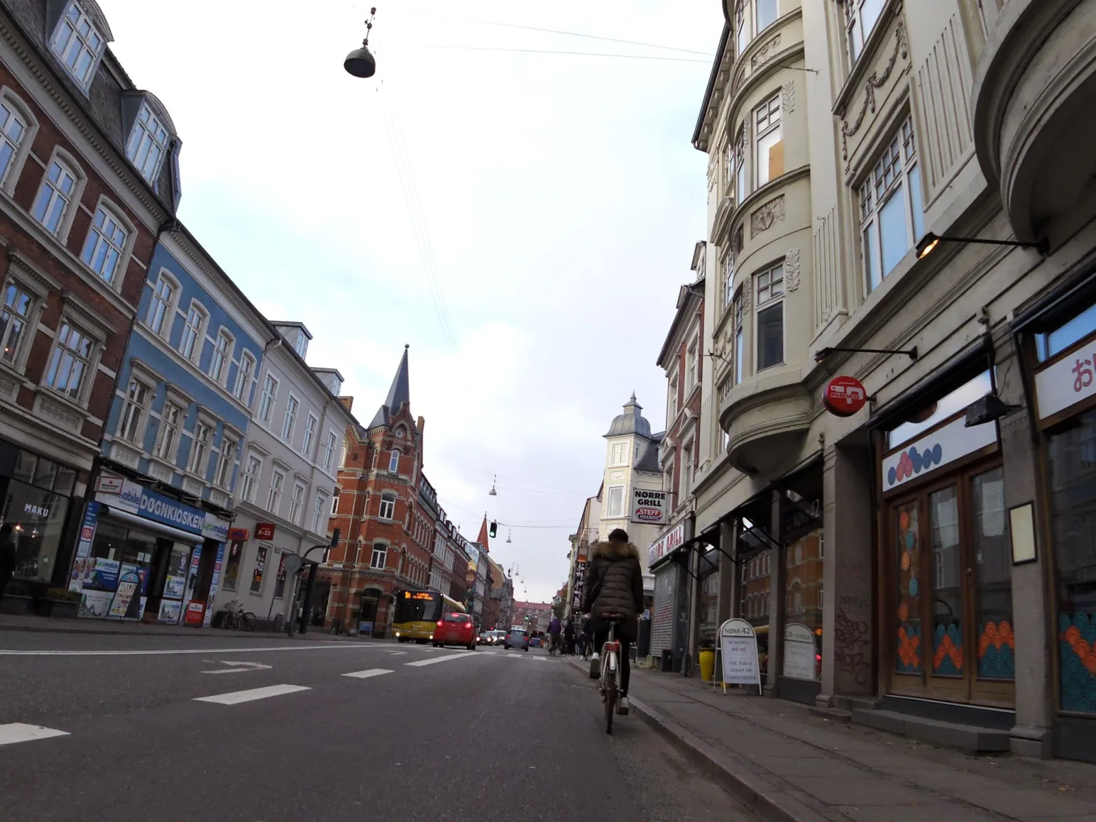 Mapillary-foto nær Phở Oishii