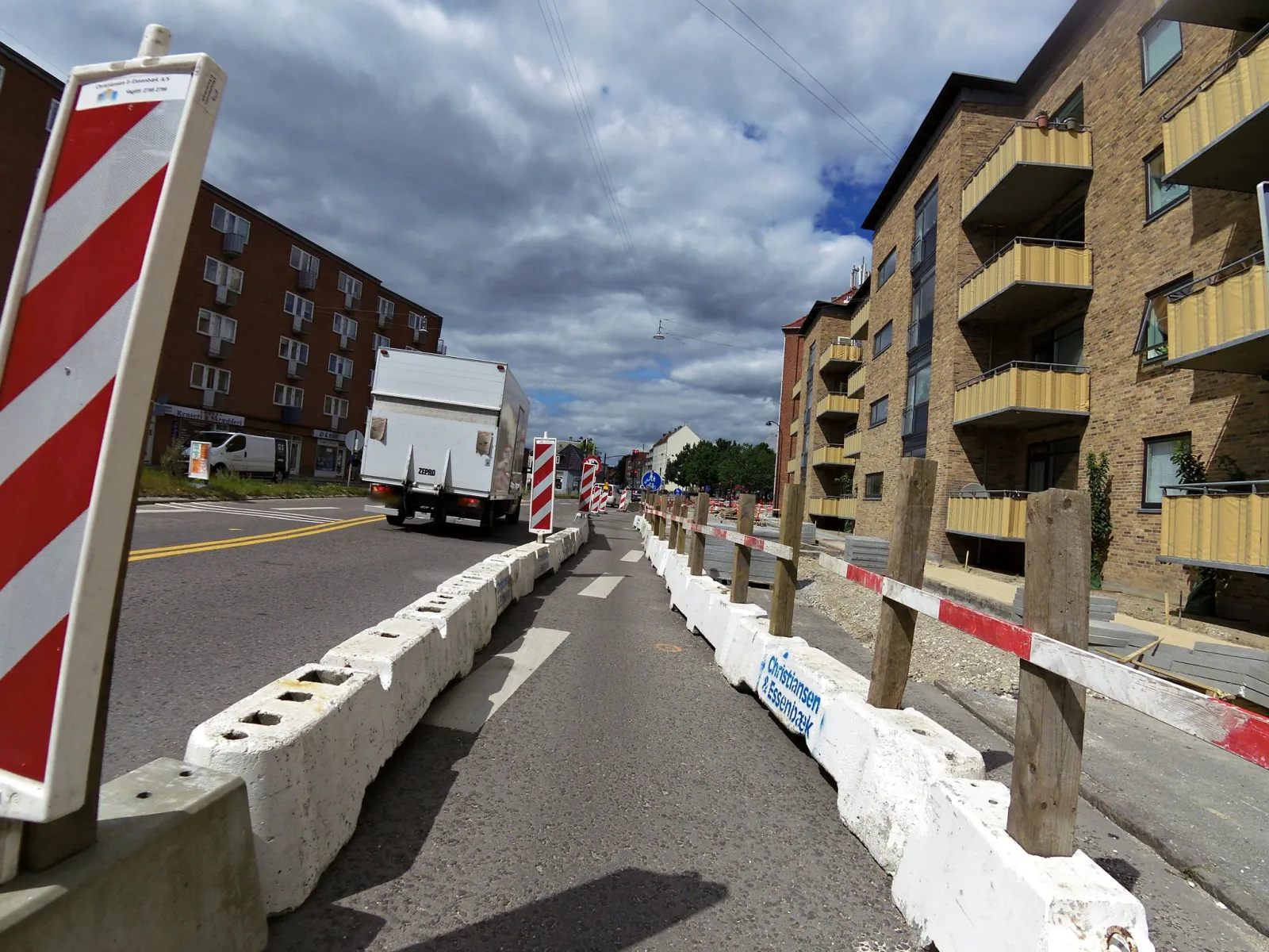 Mapillary-Foto in der Nähe von Grillhouse