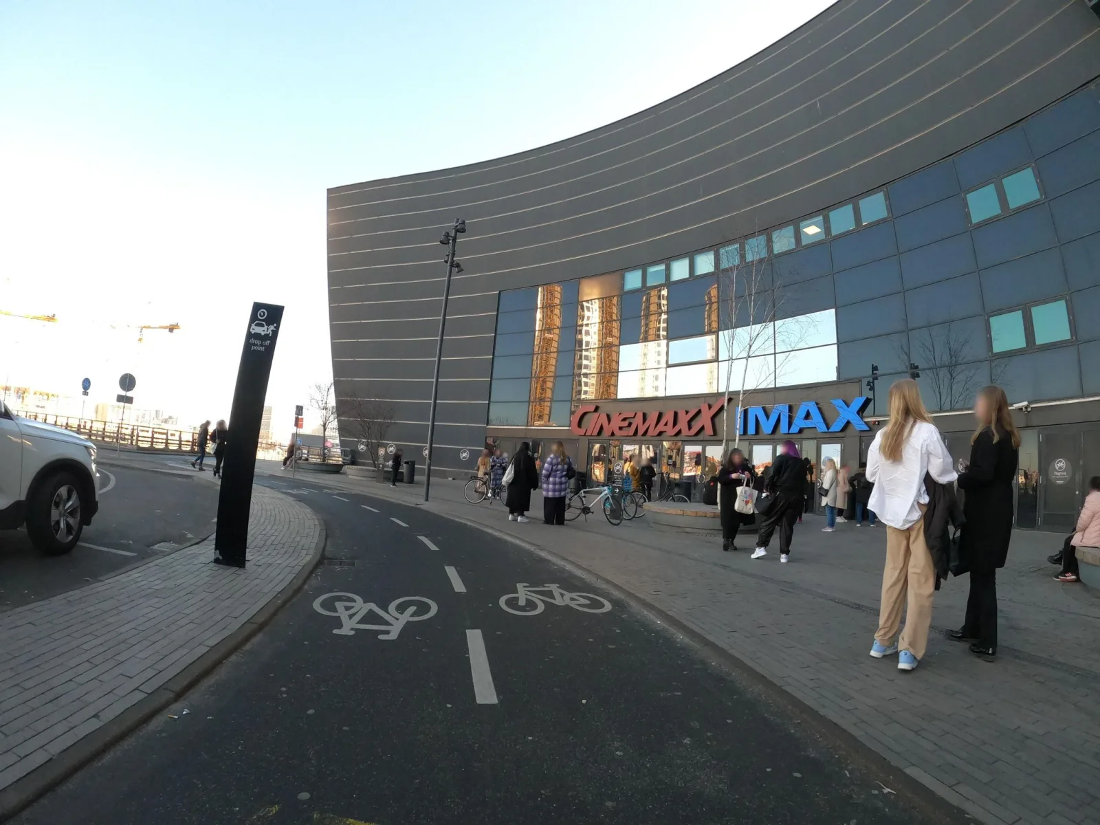 Mapillary-Foto in der Nähe von Gyros Heroes