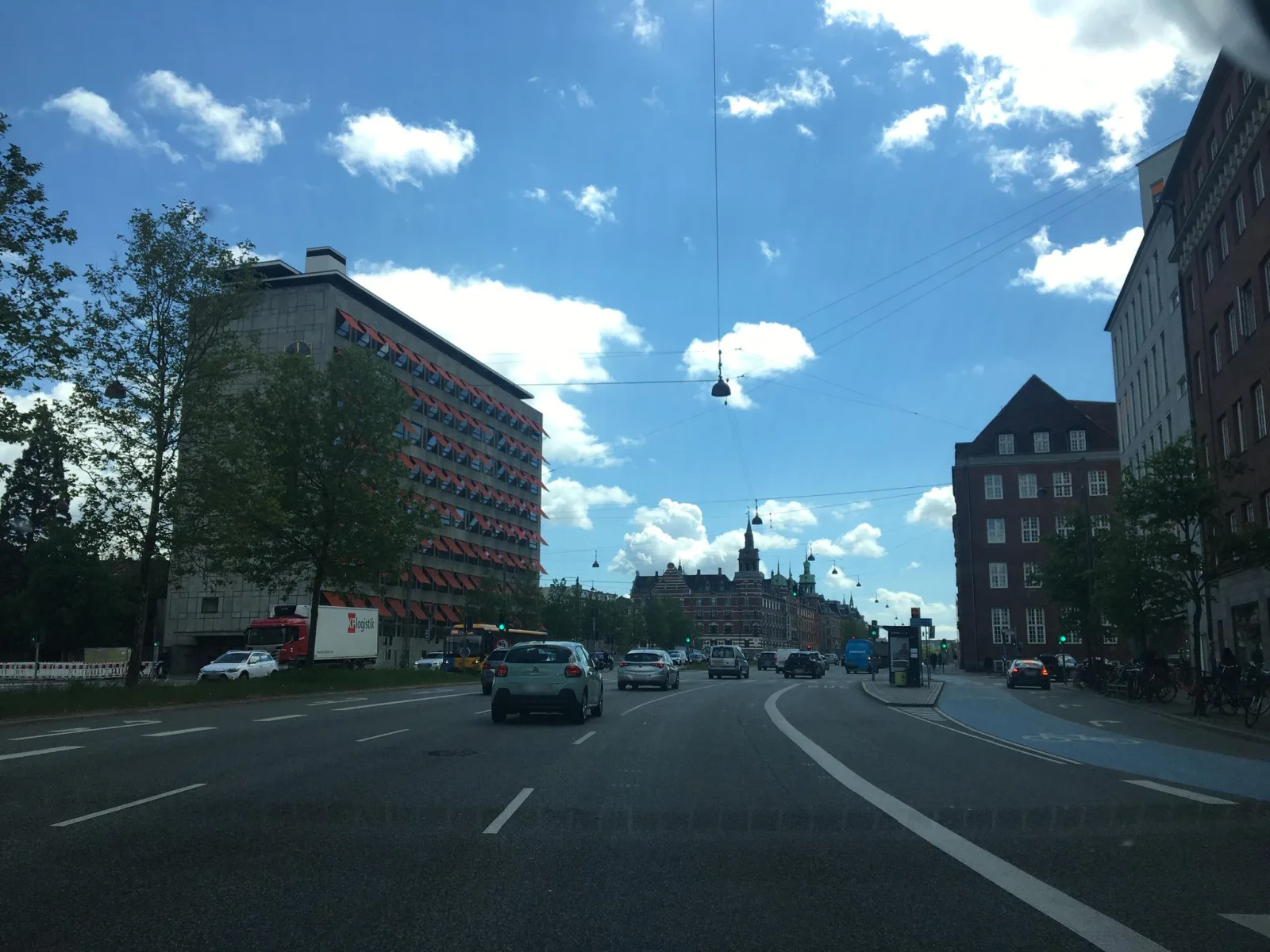 Mapillary-Foto in der Nähe von H Table