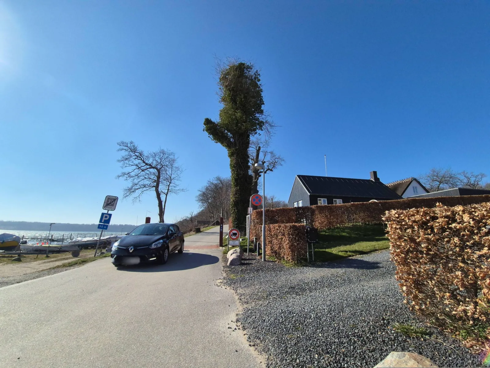 Mapillary-Foto in der Nähe von Restaurant Fænøsund