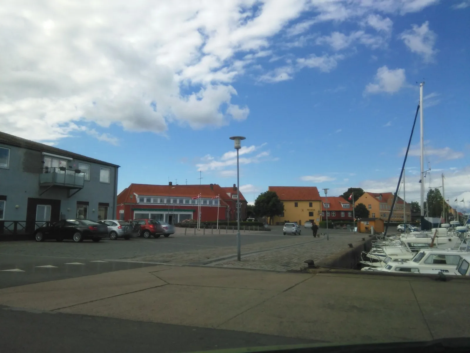 Mapillary-foto nær Happy Pizza