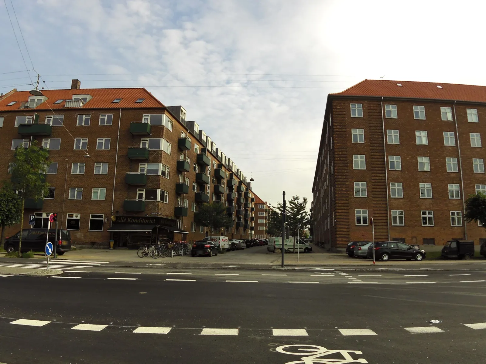 Mapillary-foto nær Helges Ost & Bageri