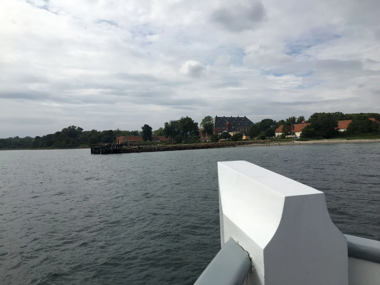Badegewässer: SLOTSHAGEN – udsigt til strand eller hav